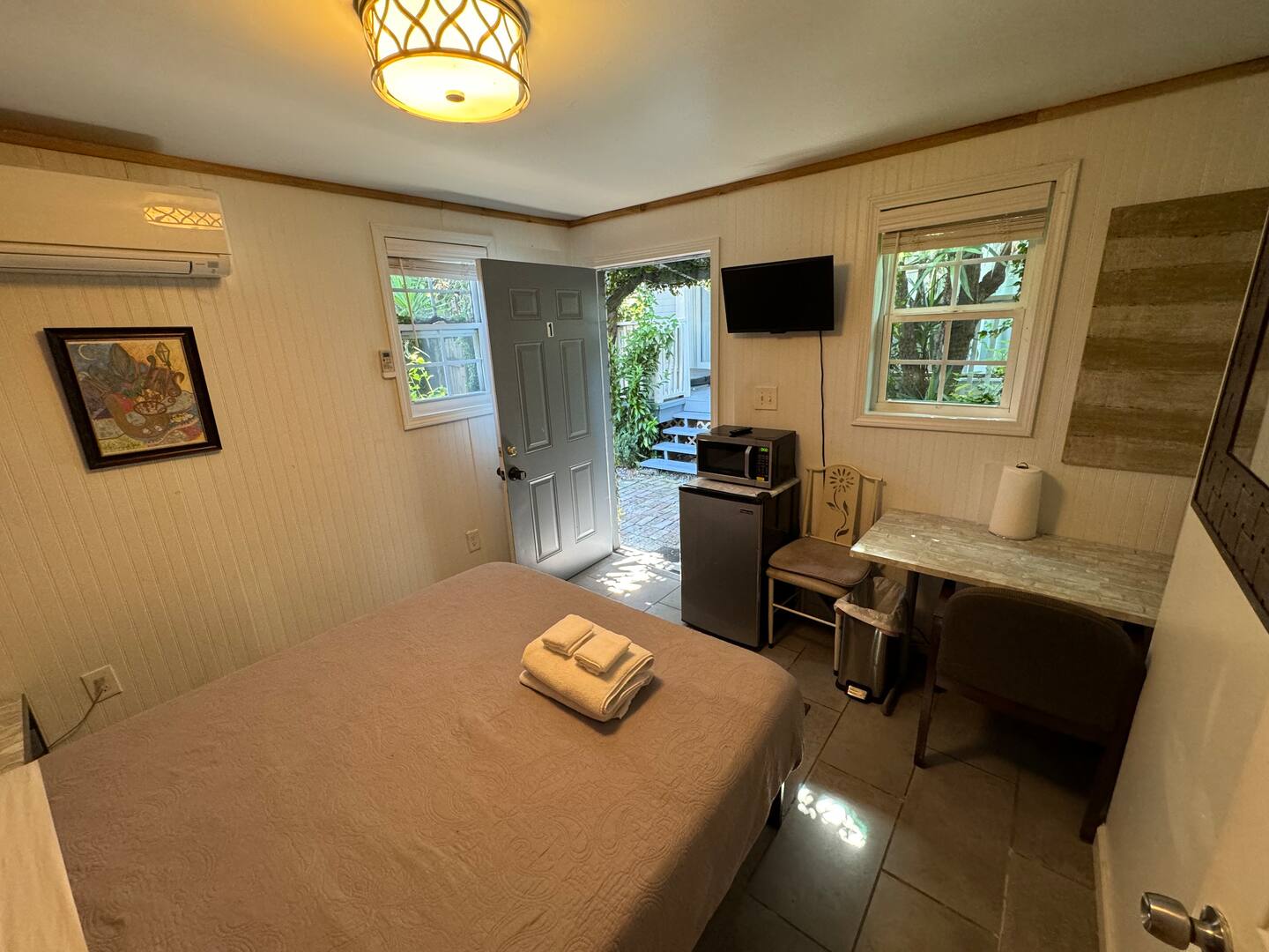 Antonine Studio