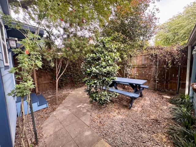 Magazine View Suite - Outdoor Space