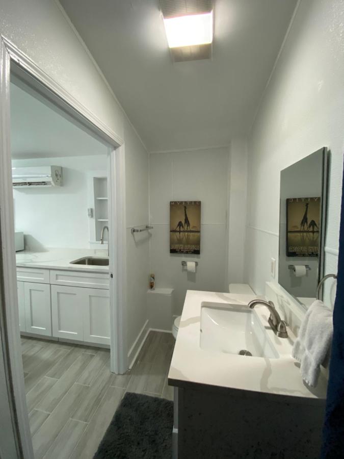 Creole Apartment - Spa Bathroom